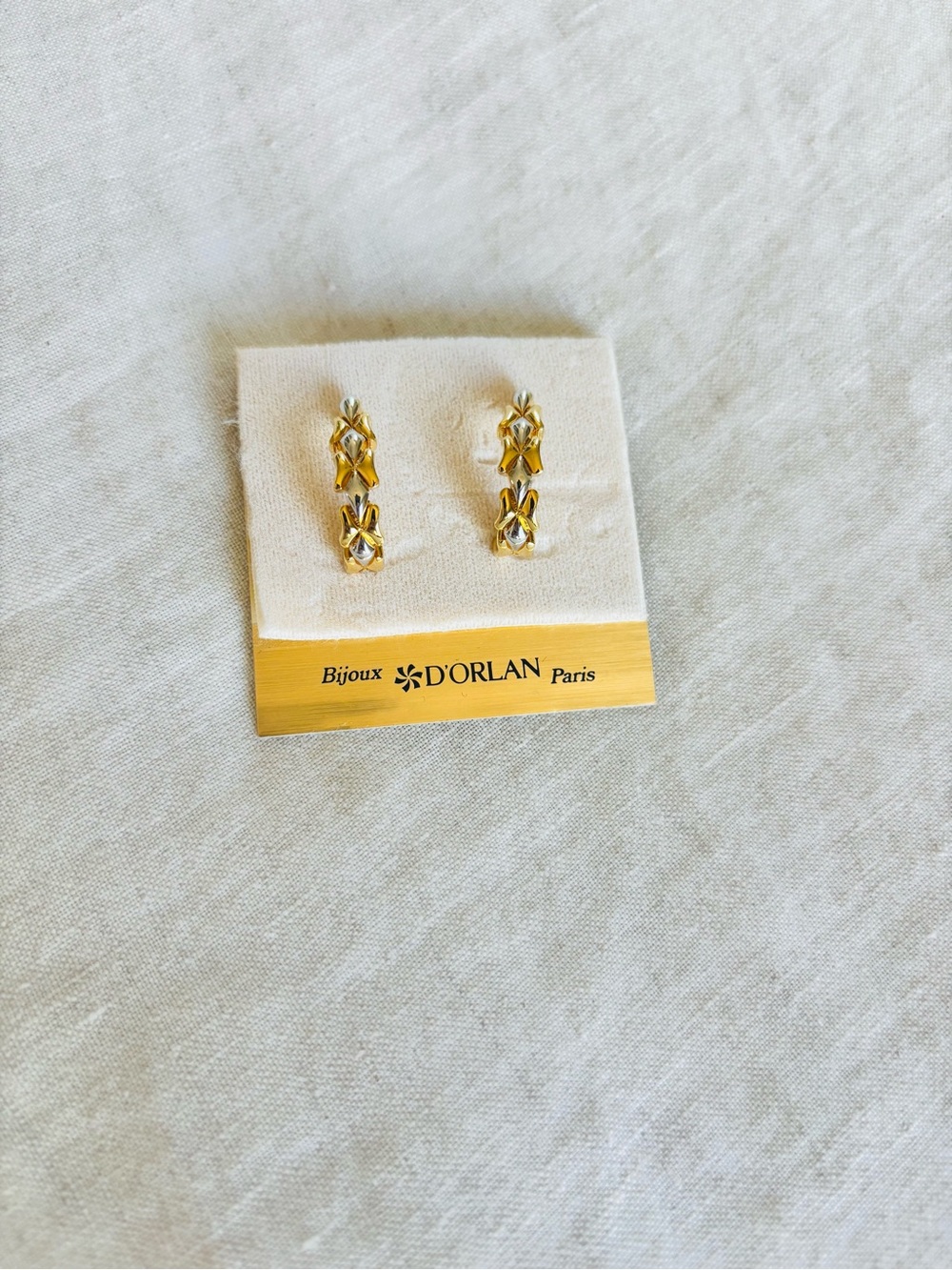 D’Orlan fancy two tone half circle hoop stud Earrings NWT